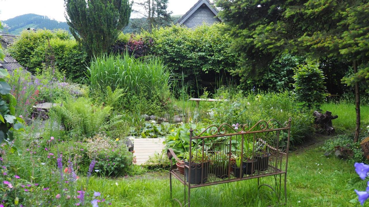 Ferienwohnung Urlaub im Naturgarten Bergneustadt Exterior foto