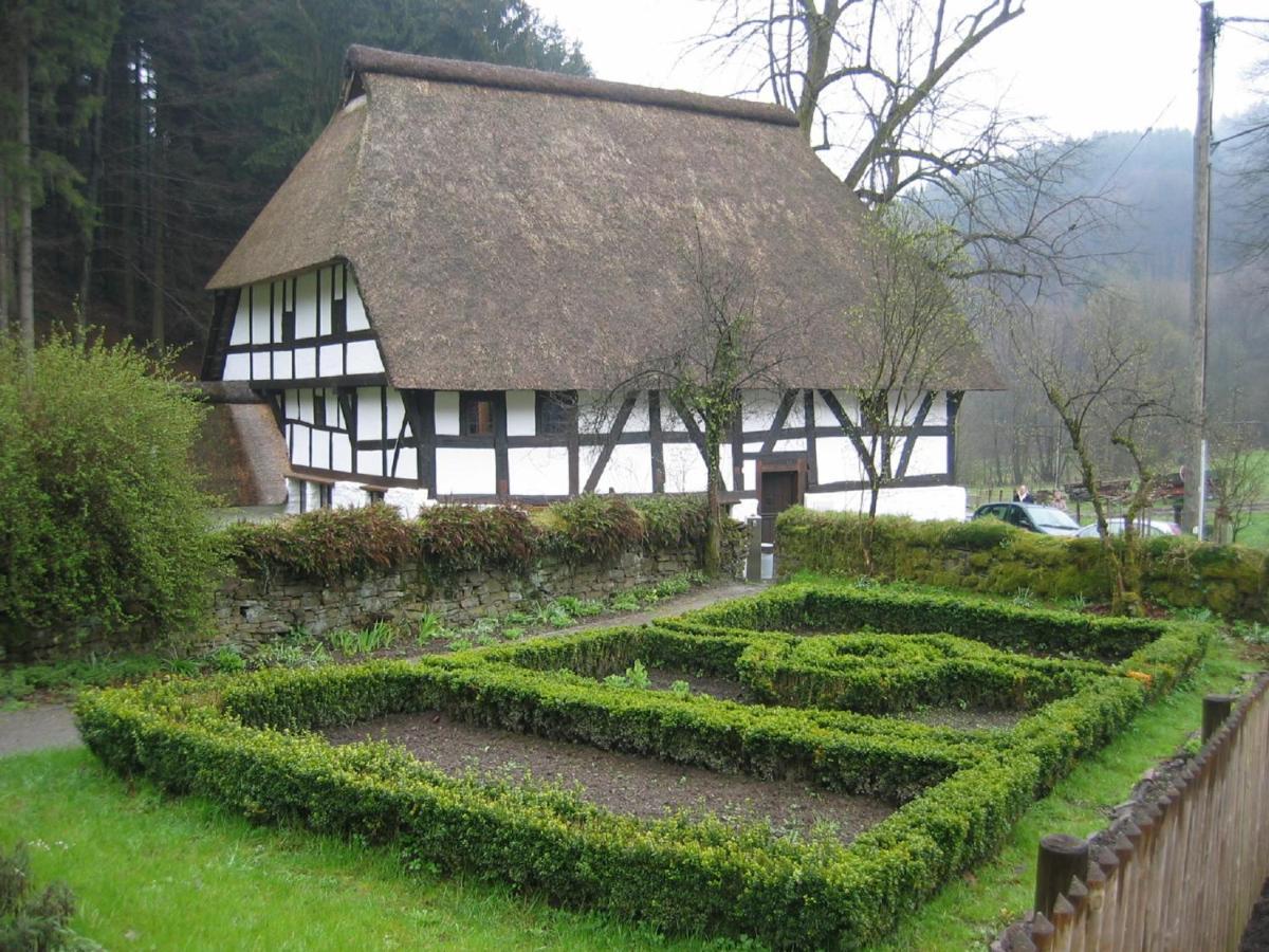 Ferienwohnung Urlaub im Naturgarten Bergneustadt Exterior foto